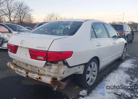 2005 Honda Accord 2.4 Lx из США, поврежденный, VIN 1HGCM56485A068042